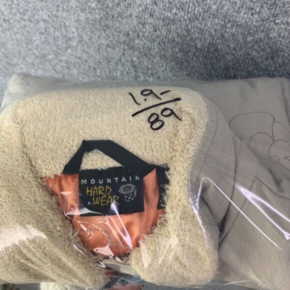 Mountain Hardwear Women’s Full Zip Sz S Jacket Floral‎ Embroidered Faux Fur Trim - Picture 10 of 10